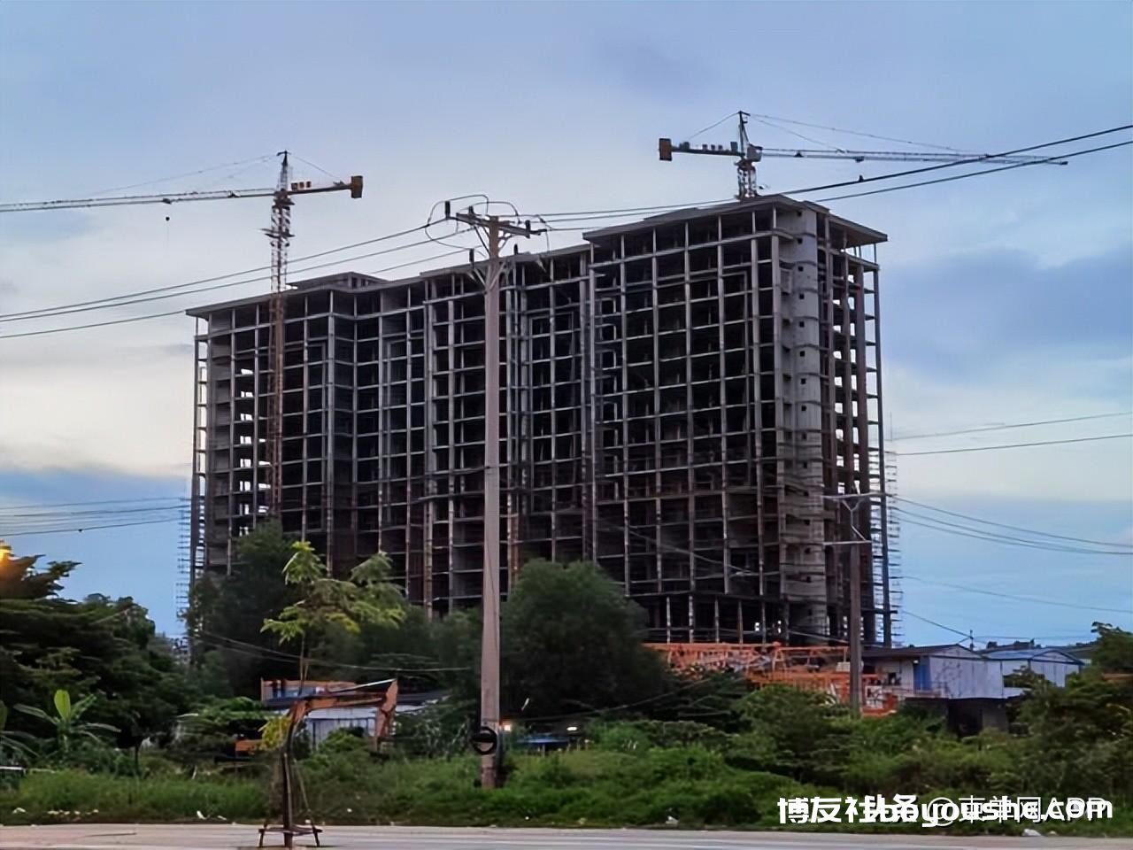 西港与北海的共同命运，都曾被博彩业和投机大潮洗刷的小城市