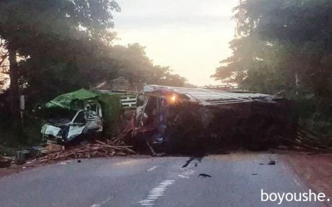 突发！柬埔寨4号公路发生严重车祸，造成3人受伤