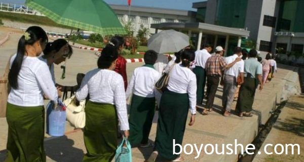 缅甸国家公务员自11月1日起恢复全日制办公