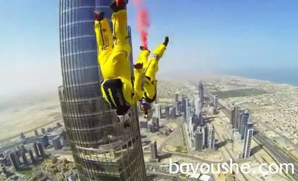超炫酷!迪拜王储分享了“Jetman”在迪拜上空的飞行表演