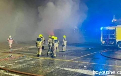 迪拜 | 杰贝阿里工业区发生火灾，暂无人员伤亡