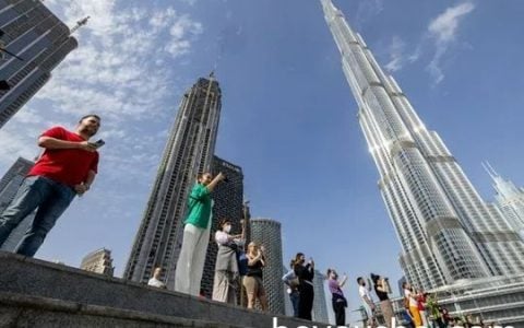 迪拜：哈利法塔一套公寓卖出3.17亿迪拉姆天价