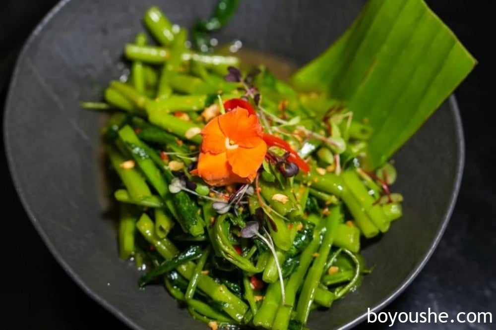 藏在迪拜泰国酒店里的老牌泰餐宝藏,低调却好吃的Benjarong