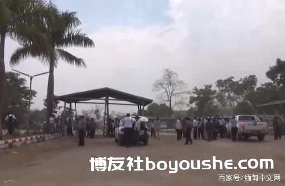 缅甸实皆安保部队禁止民众携带大额现金,商人经商面临困难