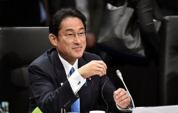 Pro-casino PM Kishida keeps majority in Japan election