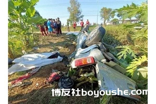 在泰国阿瑜陀耶缅甸劳工乘坐车辆车祸致三人死亡