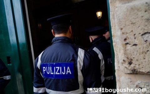 警区没有能力处理重大事件，工会抱怨