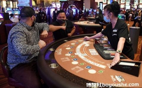 拉斯维加斯近30家赌场恢复100%容量运营 取消社交距离